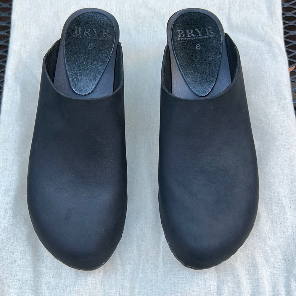 Bryr Gabe Monochrome block heel